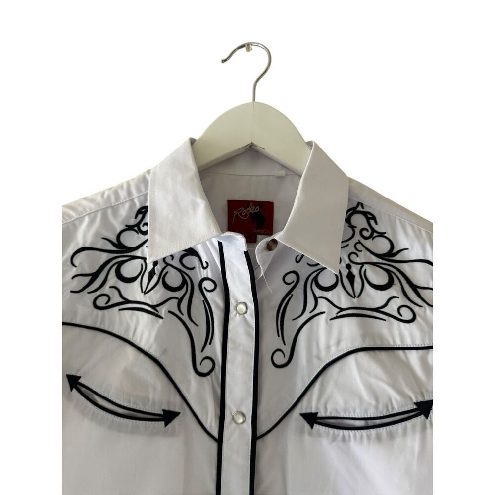 Rodeo Clothing Women's Southwestern Embroidered Long Sleeve Snap Western Shirt S - Picture 3 of 13